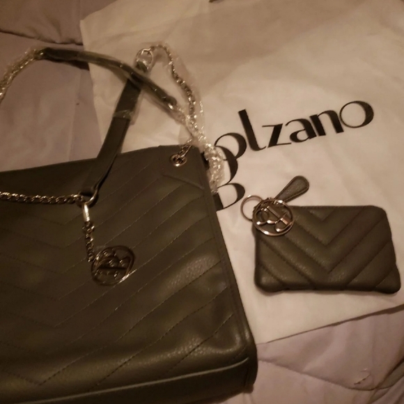 BOLANZO BNWT PURSE WITH GRAY - Picture 1 of 4
